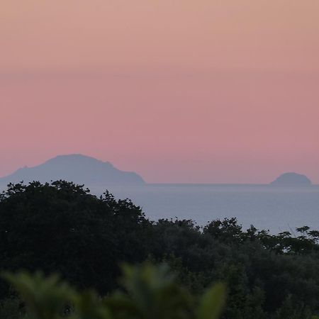 Gullo Capo Vaticano Ricadi Esterno foto