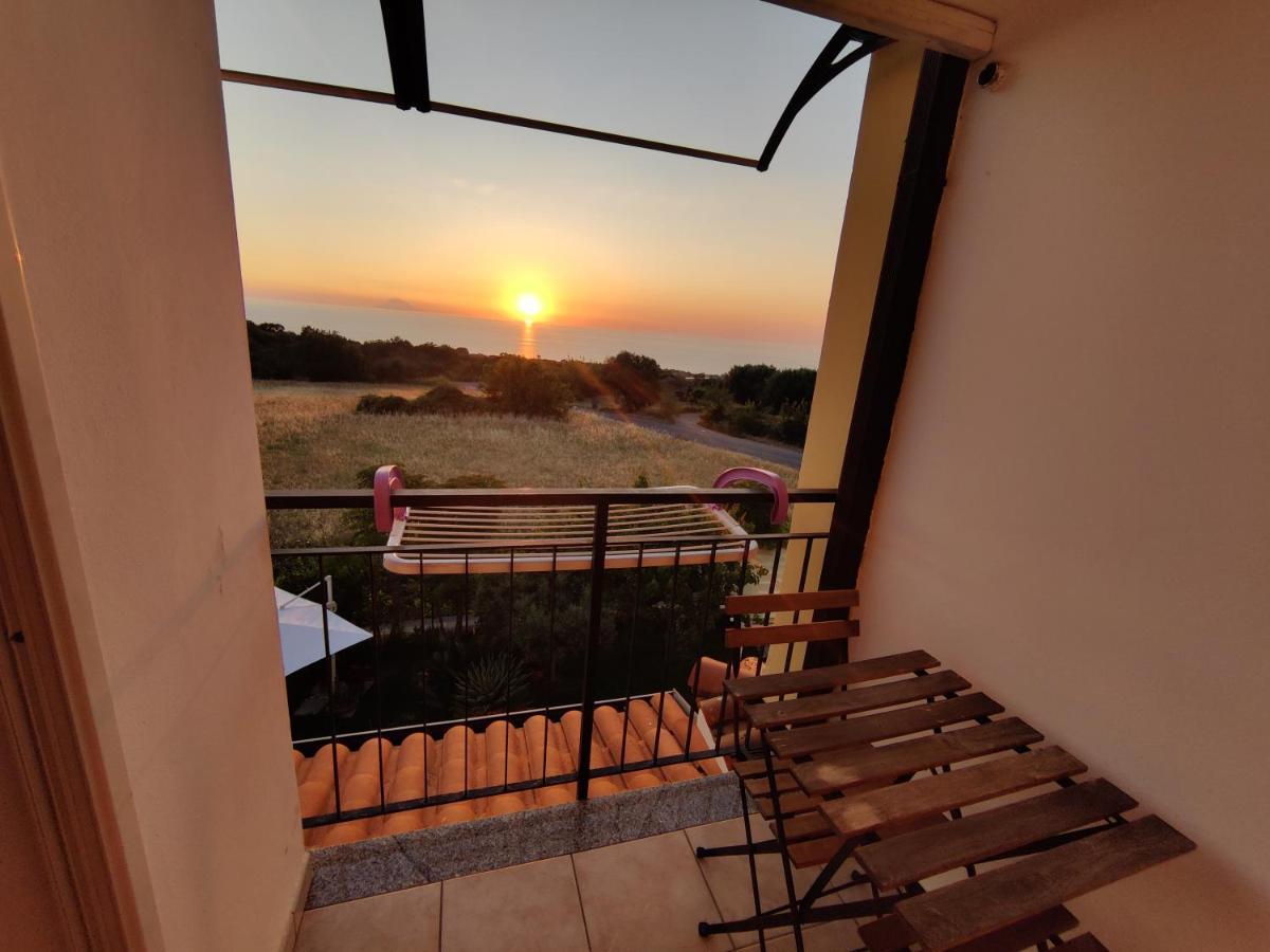 Gullo Capo Vaticano Ricadi Esterno foto