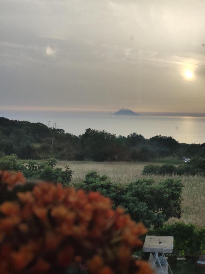 Gullo Capo Vaticano Ricadi Esterno foto