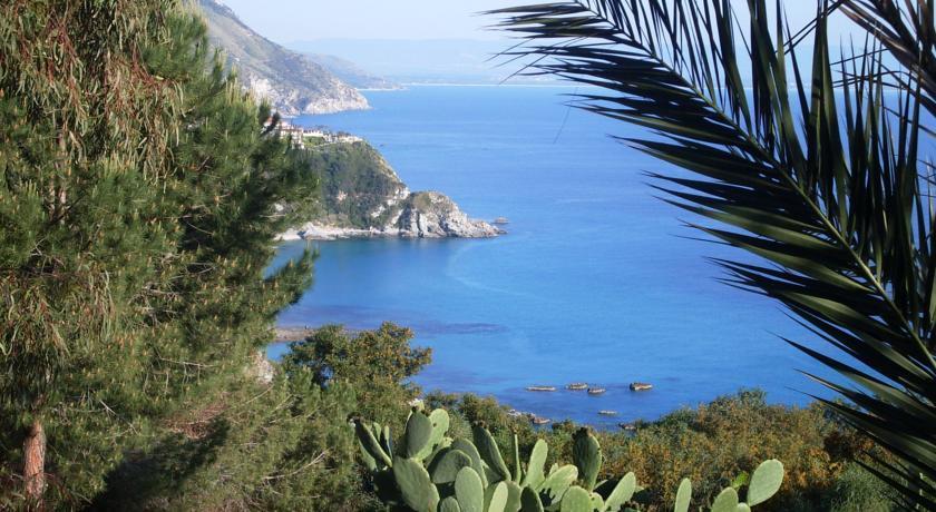 Hotel Gullo Capo Vaticano Ricadi Esterno foto