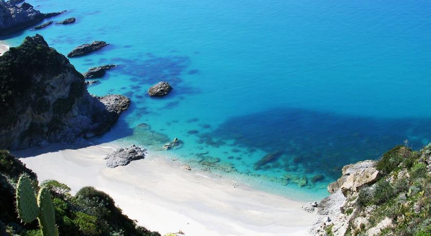 Hotel Gullo Capo Vaticano Ricadi Esterno foto