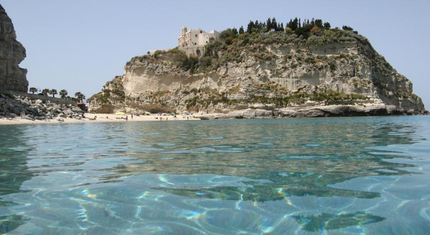 Hotel Gullo Capo Vaticano Ricadi Esterno foto