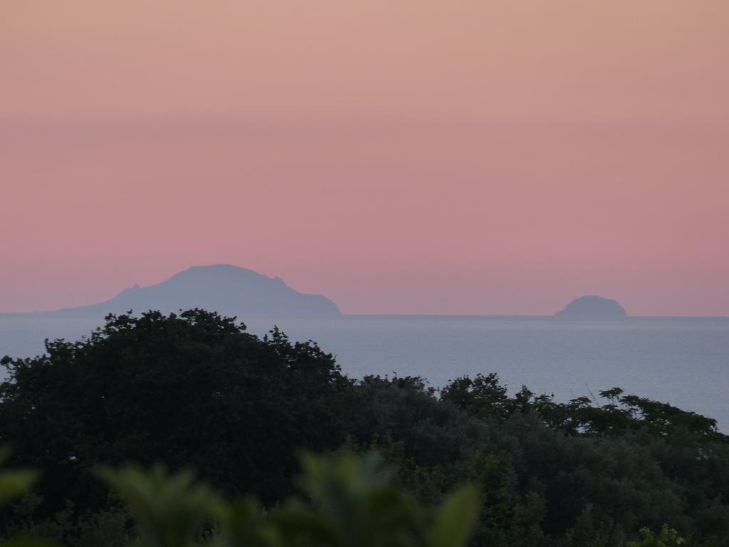 Gullo Capo Vaticano Ricadi Esterno foto